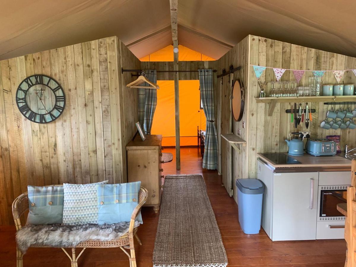 Mountain View Safari Tent With Hot Tub In The Heart Of Snowdonia Dolgellau Εξωτερικό φωτογραφία